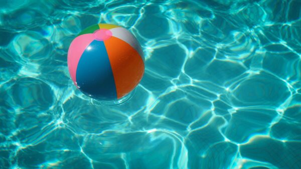 Regras para utilização da piscina em condomínio
